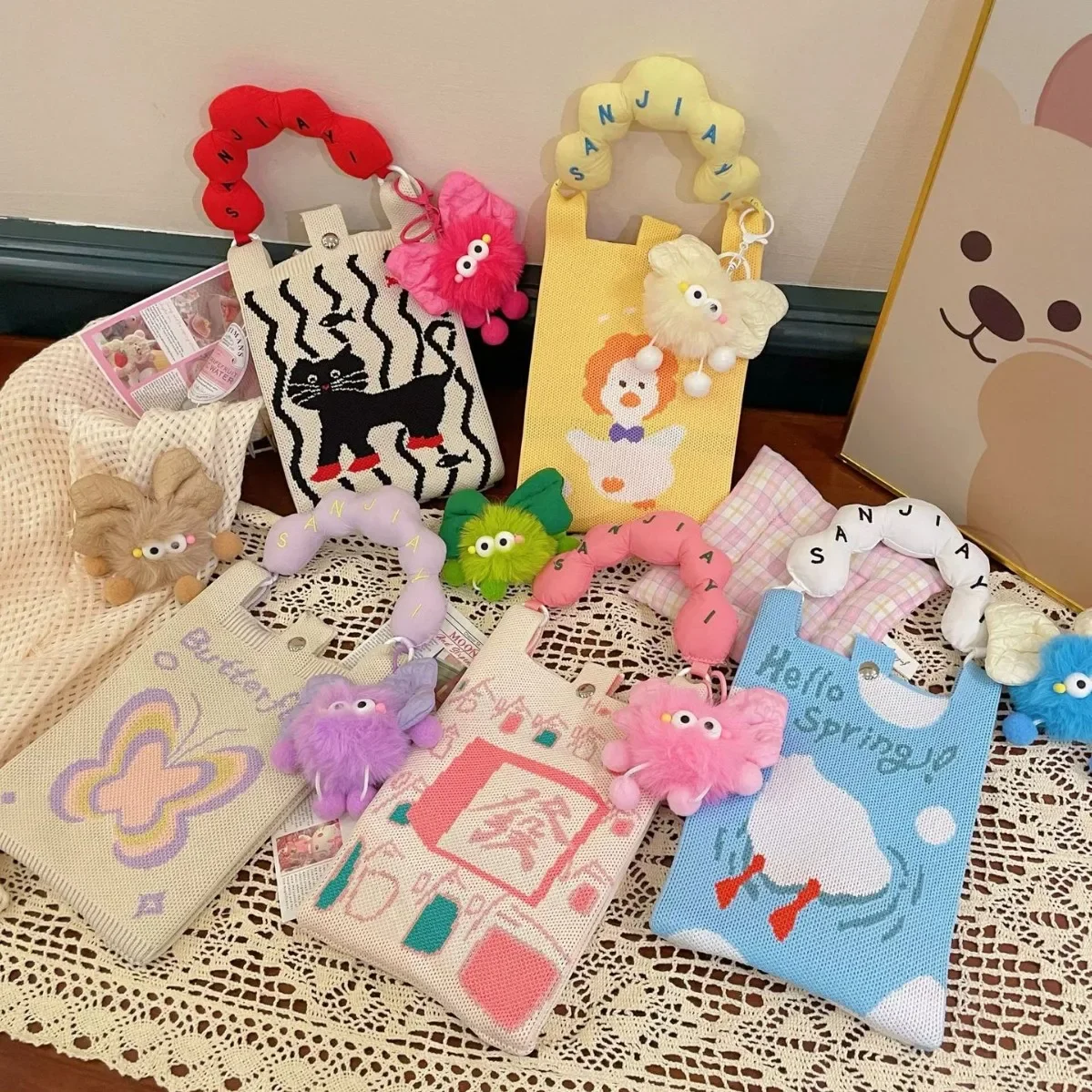 New Niche Design Cute Cartoon Knitted Mobile Phone Bag All-match Small Commuter Crossbody Small Square Bag