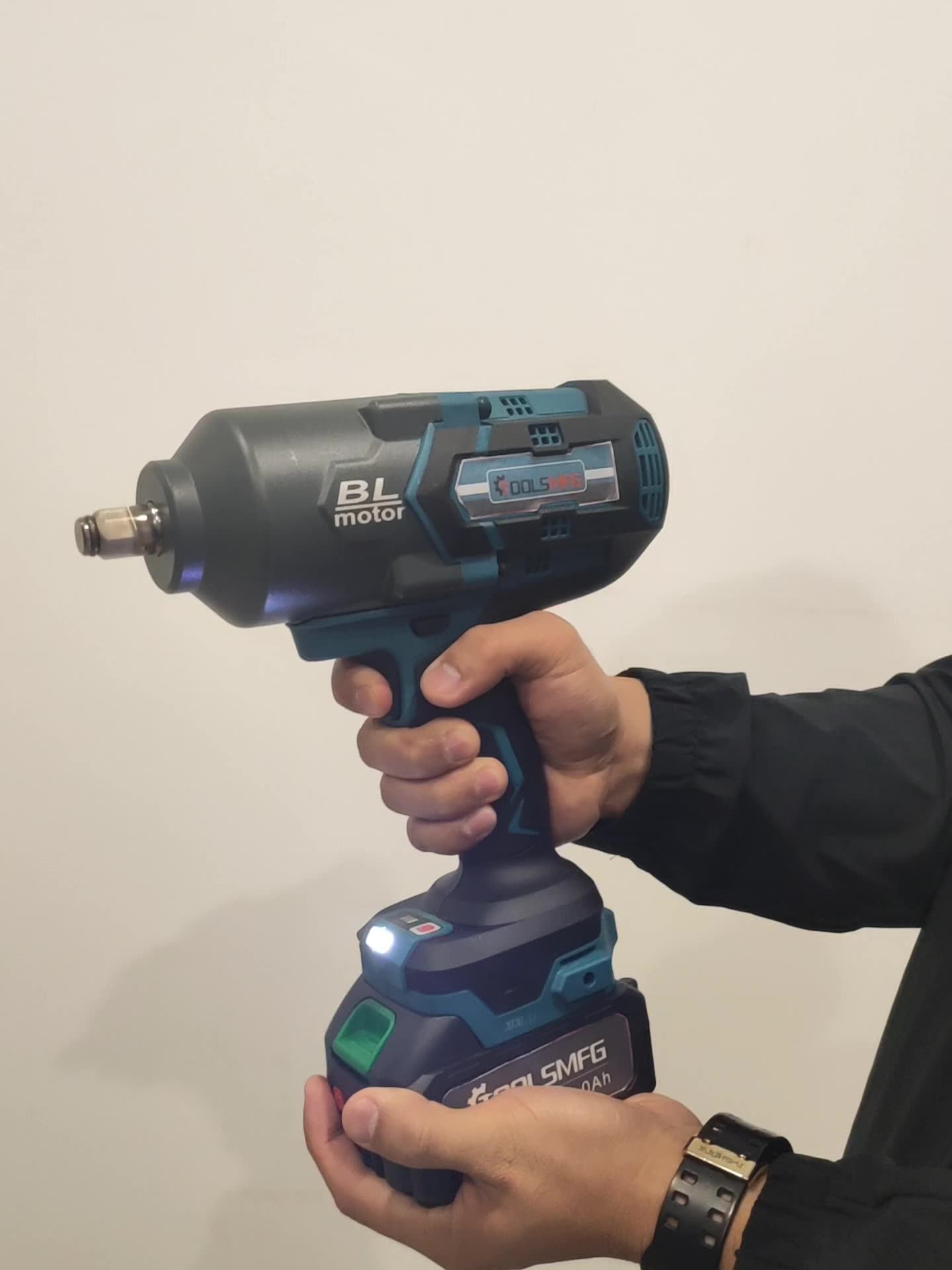 High Torque 1300nm Brushless Automatic Tools M16m20 Cordless