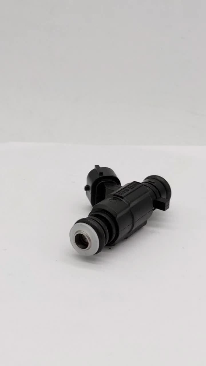 Fuel Injectors For Hyundai Accent 0005 1.5l 1.6l 3531022600 9260930006