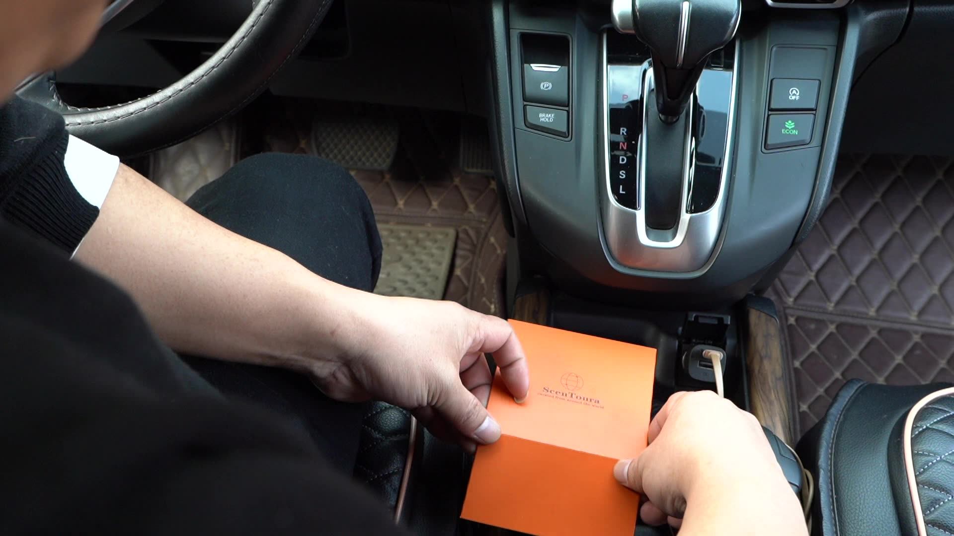 Custom Car Air Freshener Vent Clip Car Perfume Diffuser Vent Clip Car