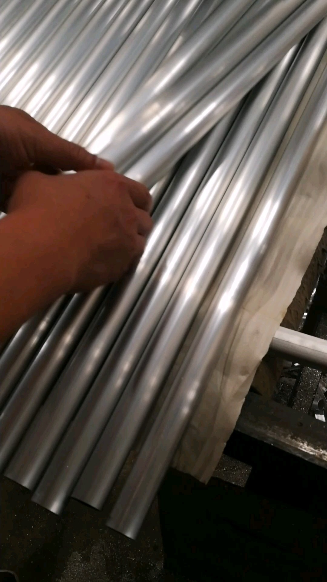 Wholesale Aluminum Anodized Oval Tube Aluminium Flat Tube With High