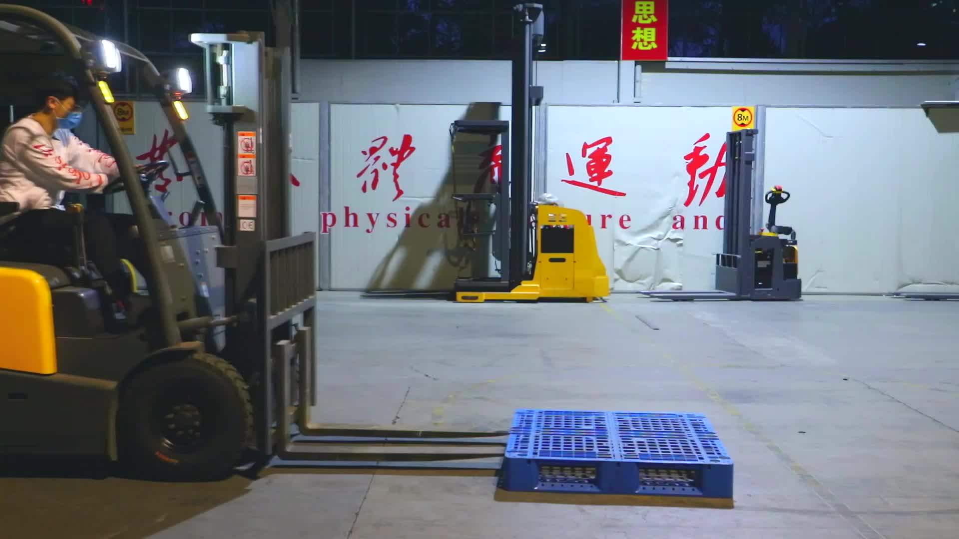 Xilin 2000kg 2ton Electric Forklift Truck Reach Truck Pallet Electric