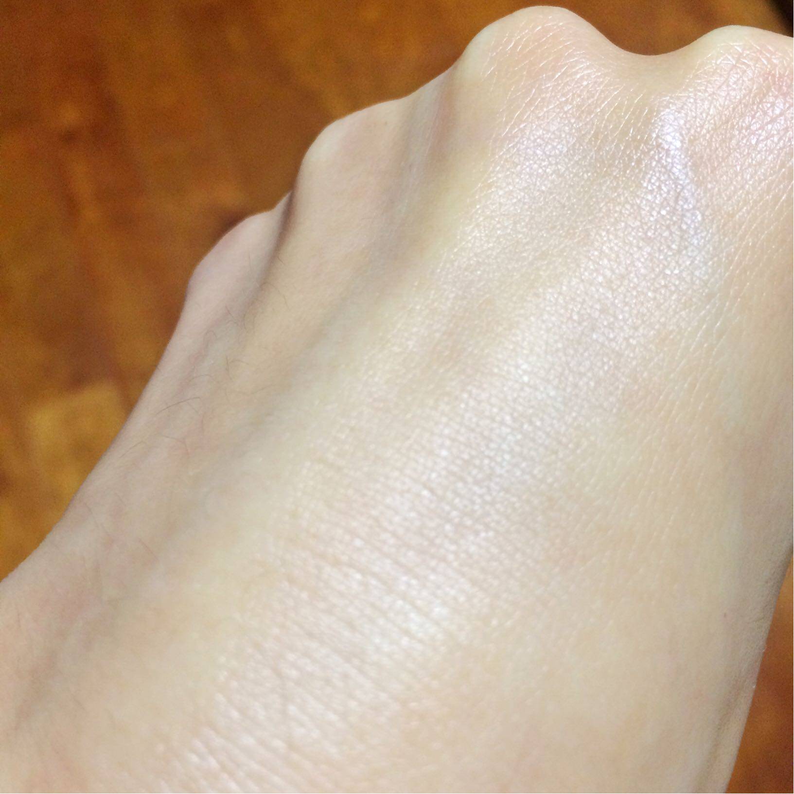 相宜本草新品水光霜