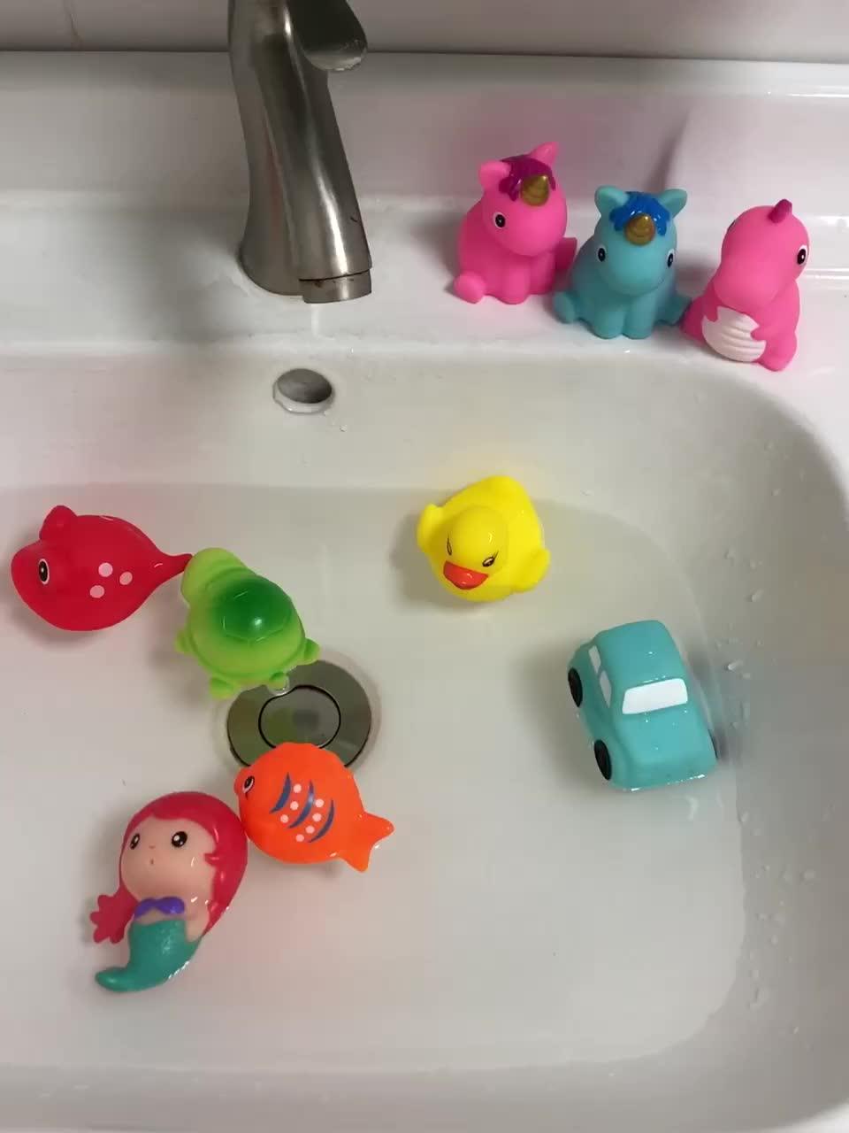 Plastic Cute Fish Squirters/squirt Water Bath Toy Play Set For Kids