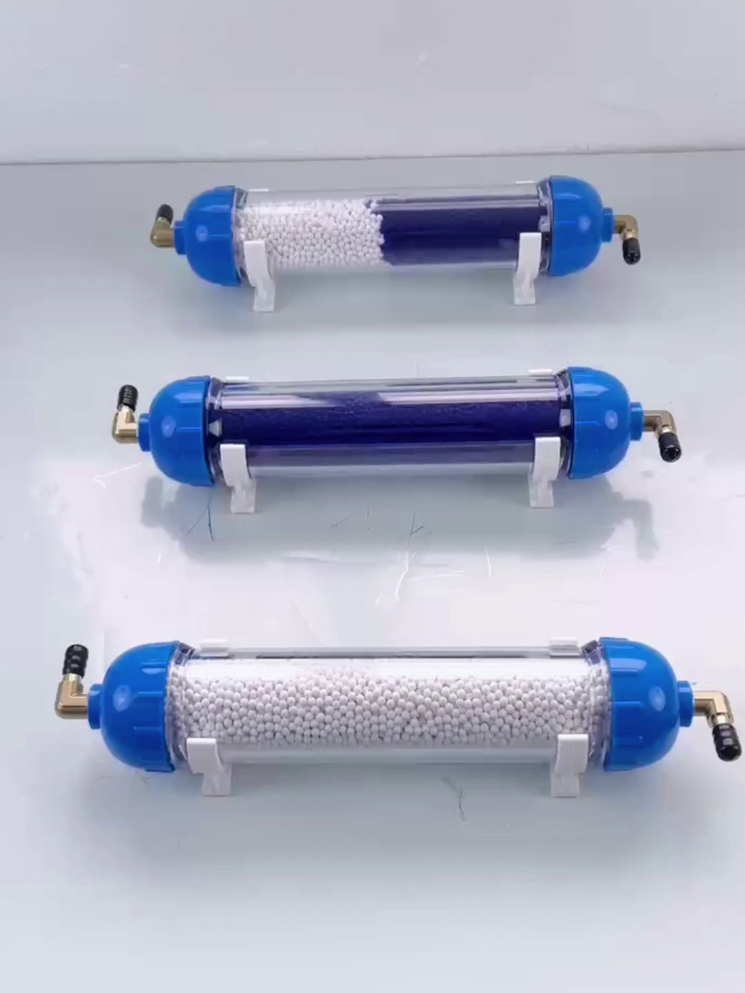 该玩意儿能够自己“报警”？变色硅胶干燥器也太懂打工人了吧。