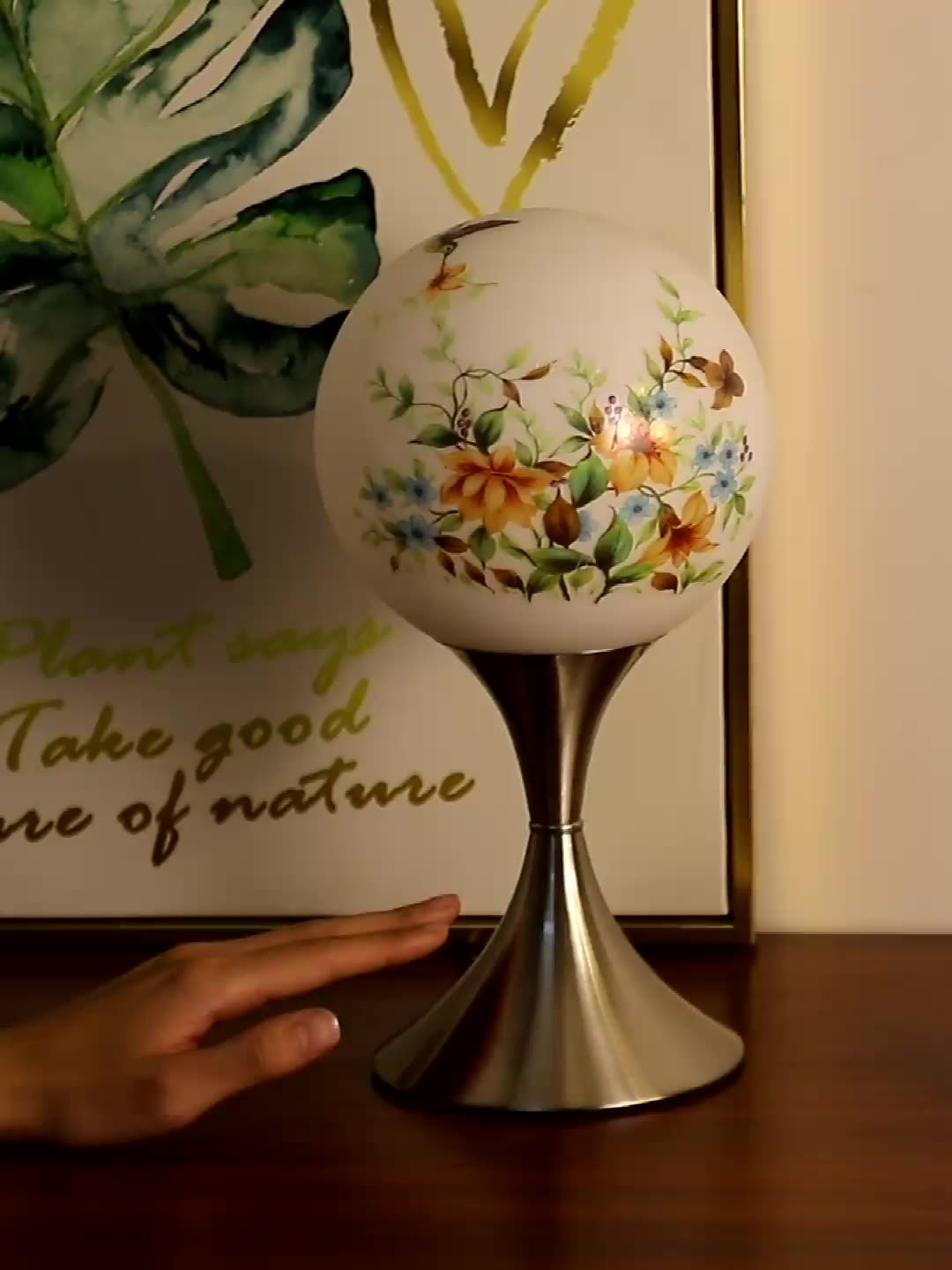 这个灯是银花鸟。我卧室的情境感直接原地封神了。