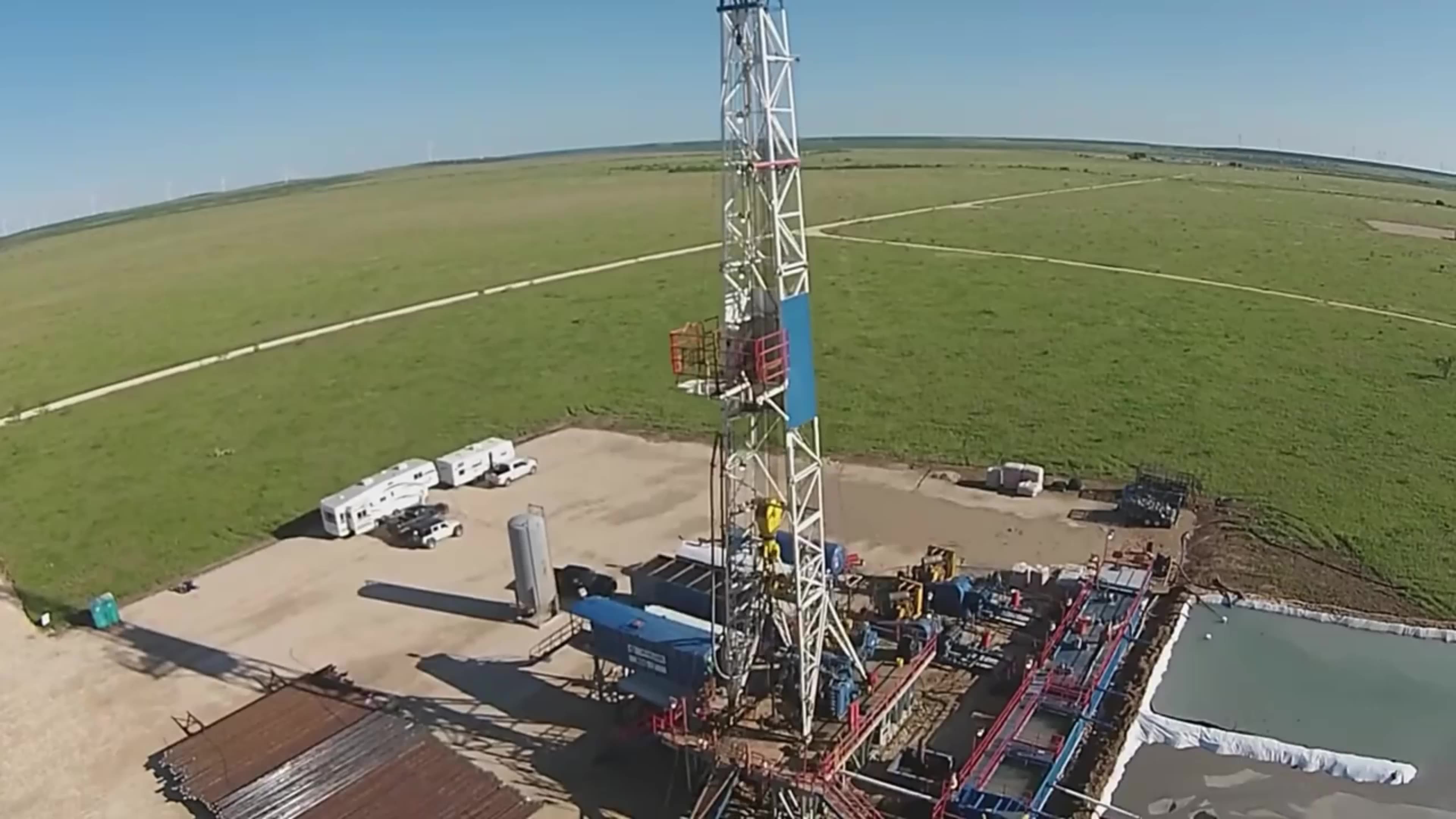 Изыскания грунта. Буровое оборудование для бурения нефтяных и газовых скважин. Бурение газовых скважин. Строительного бурения. Бурение скважин на воду.