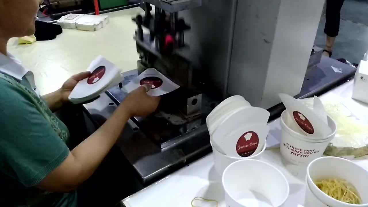 Paper Lunch Box Making Machinery Can Print Paper Lunch Box Forming