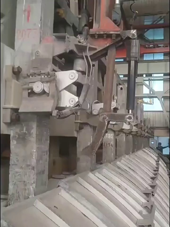 这个推杆可以升可以降还静音。我家窗帘自己会跳舞了？