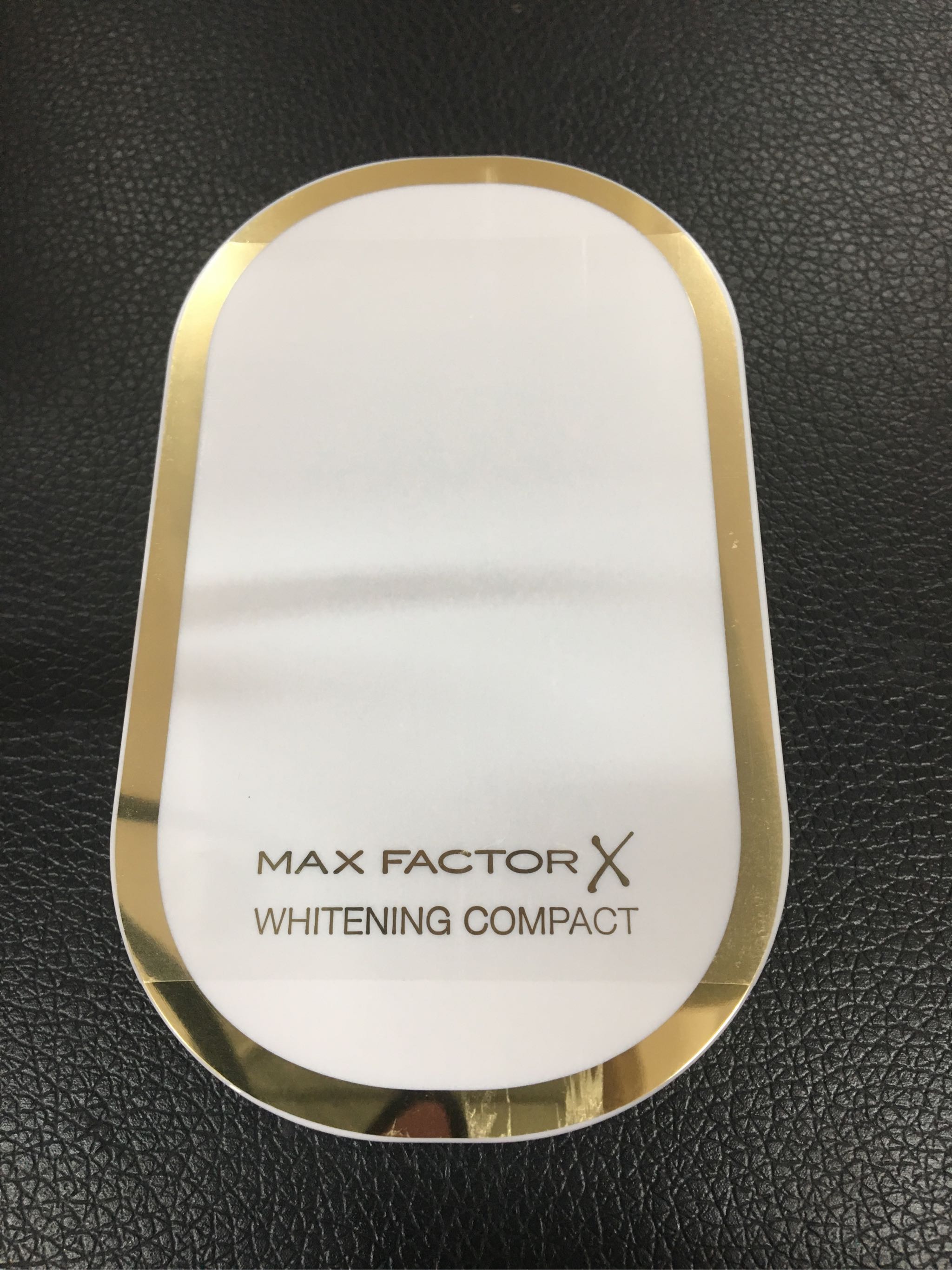 自带打光板蜜丝佛陀臻白防晒粉饼质量怎么样好不好用，一个月使用感受,第2张