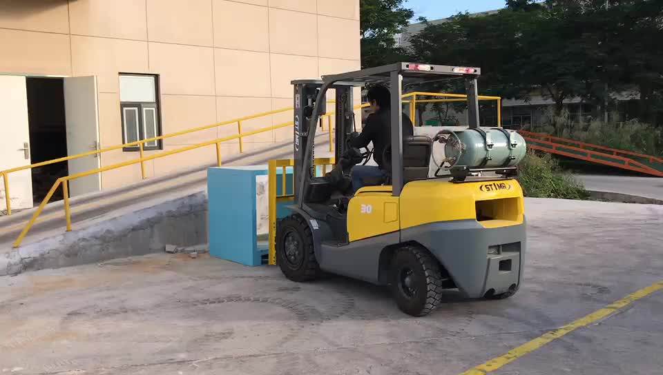 High Quality Solid Tires 3 Ton Forklift Weight With Nissan K25 Engine