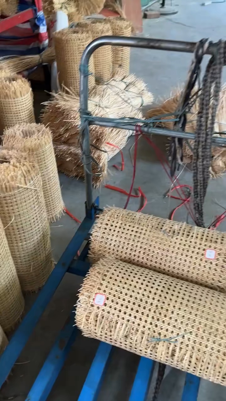 Natural+rattan+roll+fast+delivery+a+grade+rattan+cane+webbing+roll