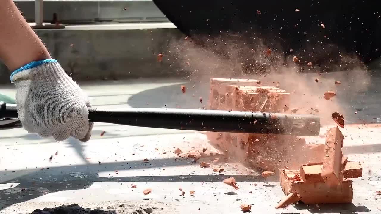 бита пробивает стекло. видео с битом. эквалайзер линия. видео с битом. бит видео фото.