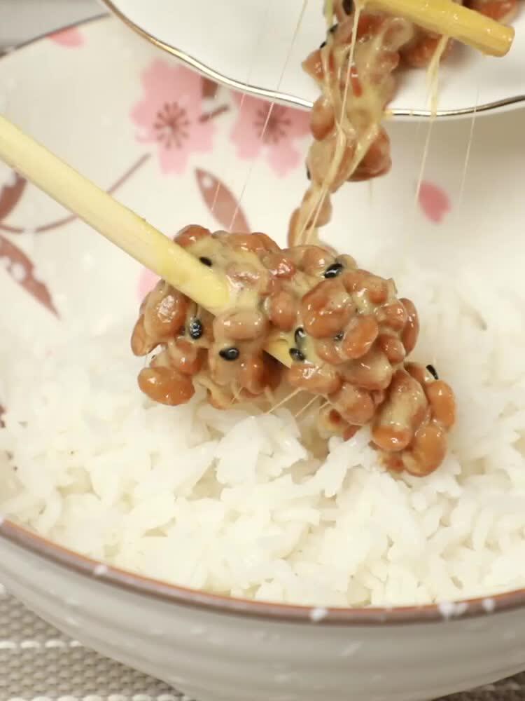 Japan imported Hamari instant brushed Natto Hokkaido delicious small natto 6 sets of a total of 24 boxes 