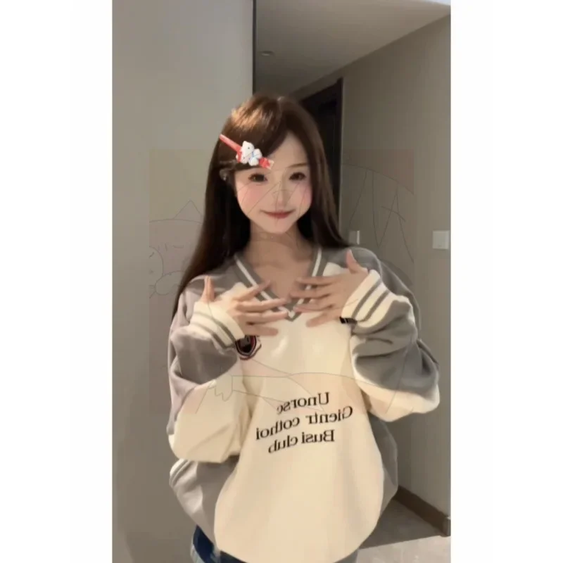 Really great!!! [Badge Printing] American Contrast Stitching V-neck Sweat Women's INS Korean Sports Top