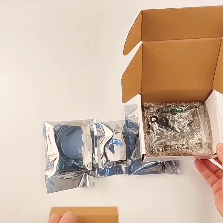 畅销ZK-AM100F、家庭KTV神器、唱出你的特殊旋律