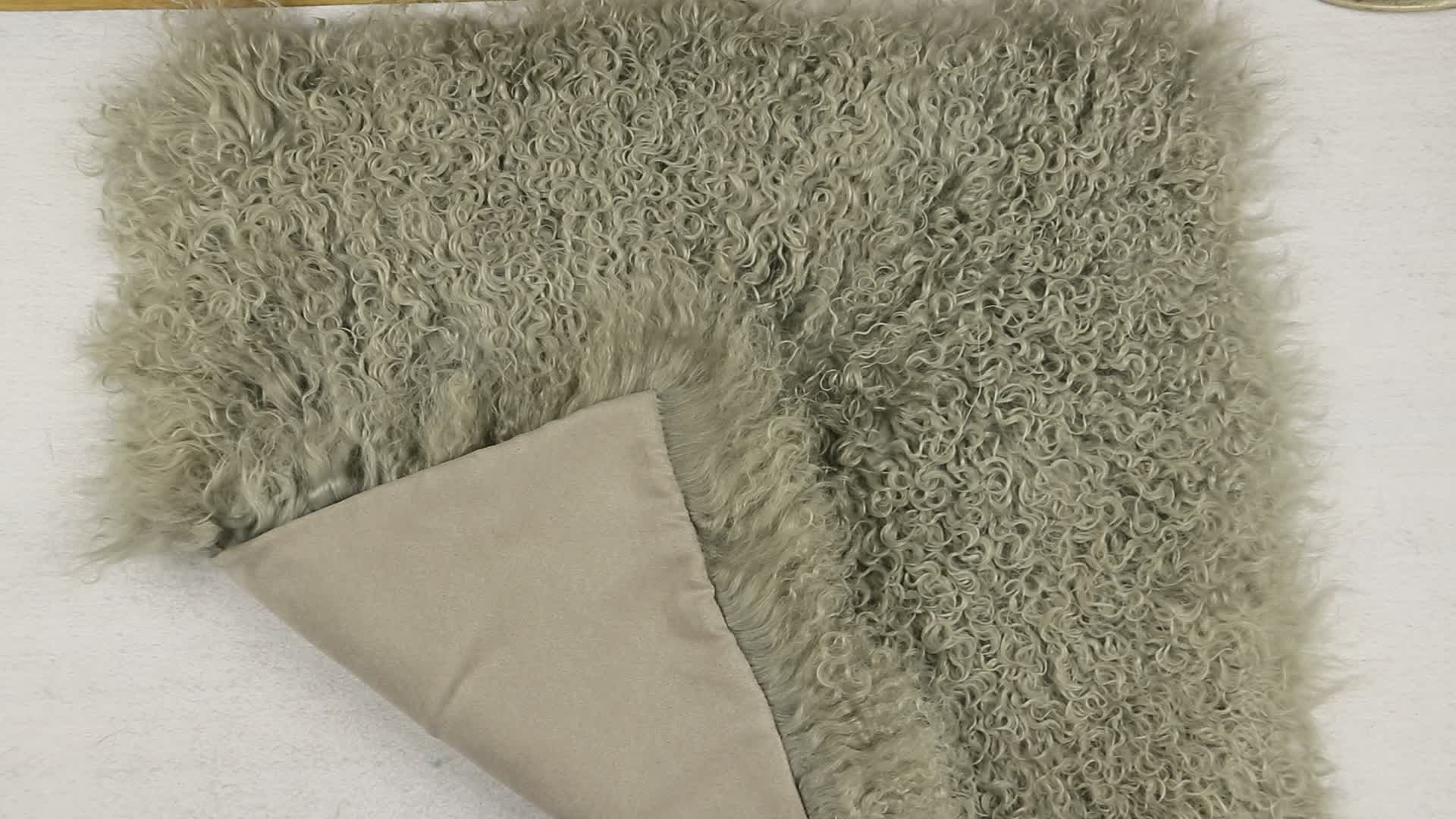 16 "× 16" Curly Mongolianラムスキン毛皮クッションtibetan羊の毛皮枕10センチメートルカーリーロン毛 - Buy