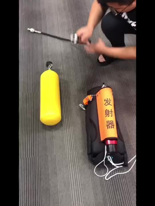 Korean life-saving projectile High pressure water rescue Pneumatic rope thrower Fire land rope thrower booster bottle