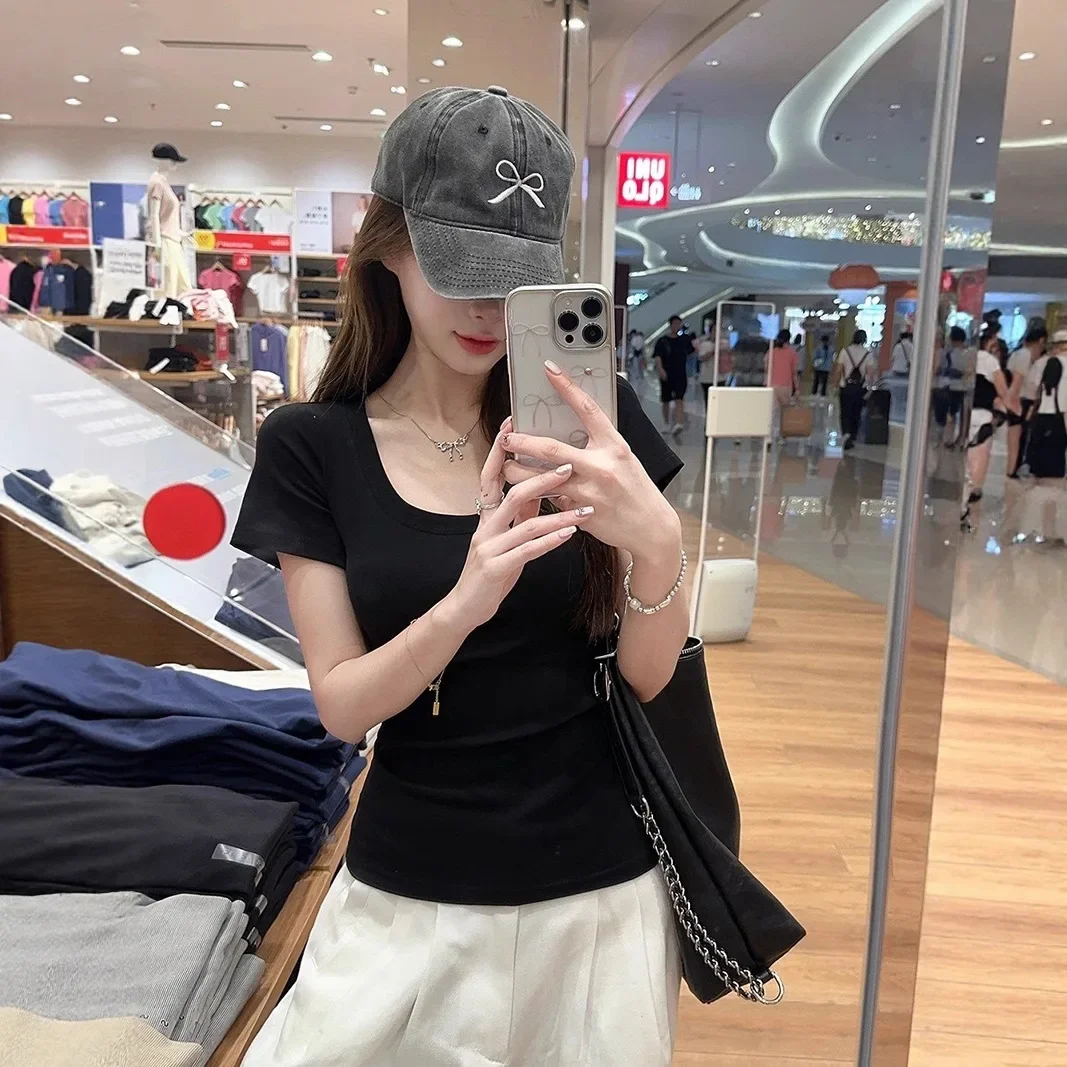 2024 new internet celebrity super popular slim solid color U-neck short-sleeved shirt for women in summer light gray top trendy