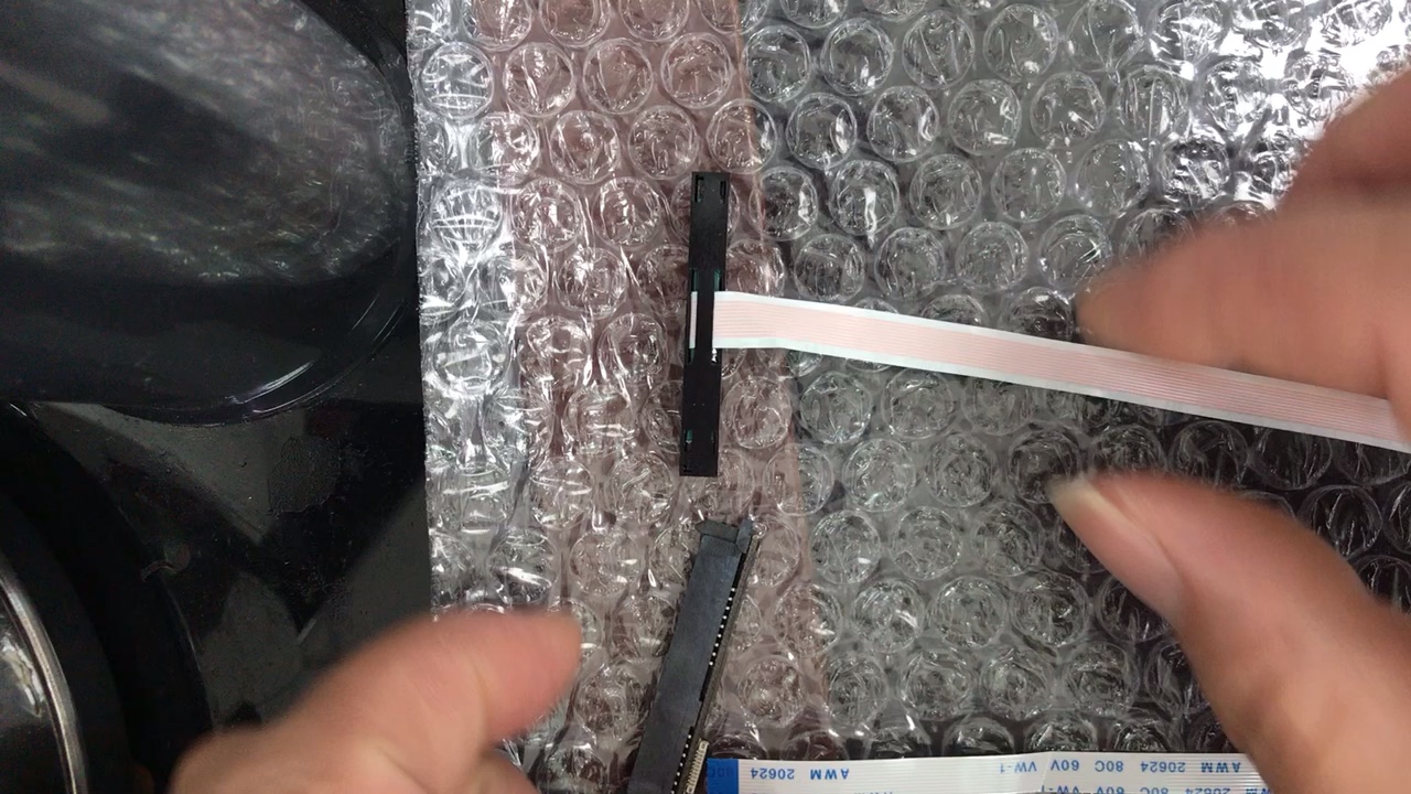 8块换一条硬盘线。戴尔老这个子忽然复活了？