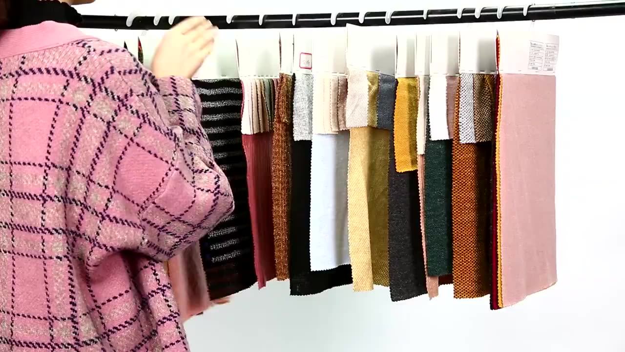 Stock Lot Warm Thermal White Loose Knitting Polyester Acrylic Rayon Blend Women Sweater Fabric