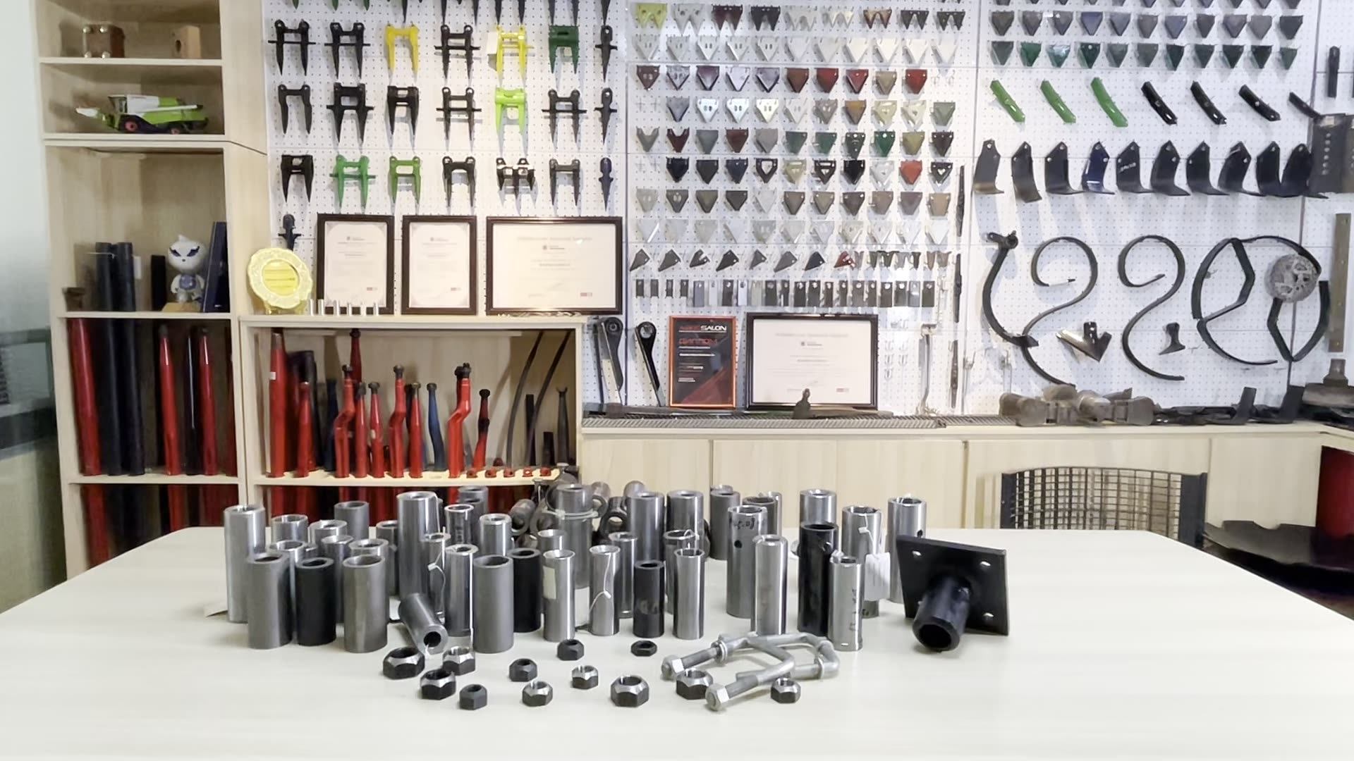 Bale Spear Loadering Machine Cranked Tines And Straight Curved