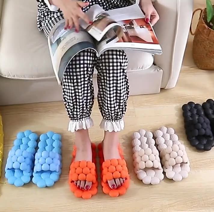 2022 Trendy Bubble Cool Slippers Comfortable Soft Beach Massage Bubble