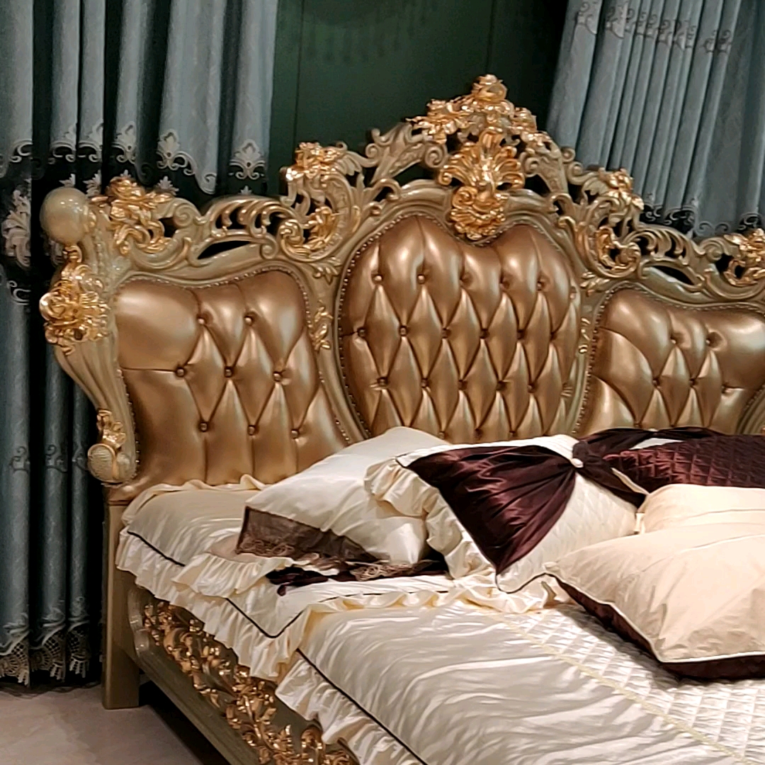 Luxury Bedroom Fancy Furniture Real Leather King Size Bed Craving