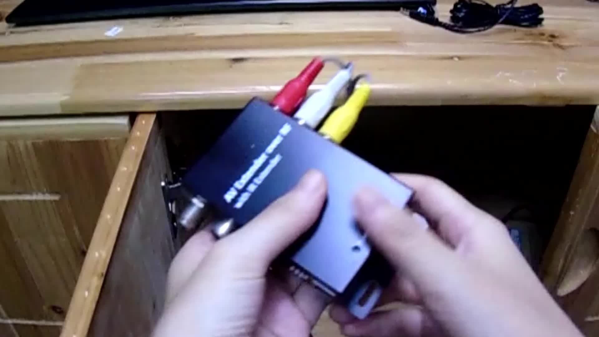 本玩意儿真能够一缆结束所有屋电视。别笑、我信了！