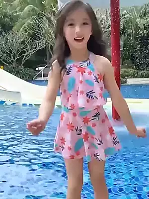 Korean children's swimsuit female summer middle child 2021 new one-piece girl princess swimsuit baby sunscreen swimsuit