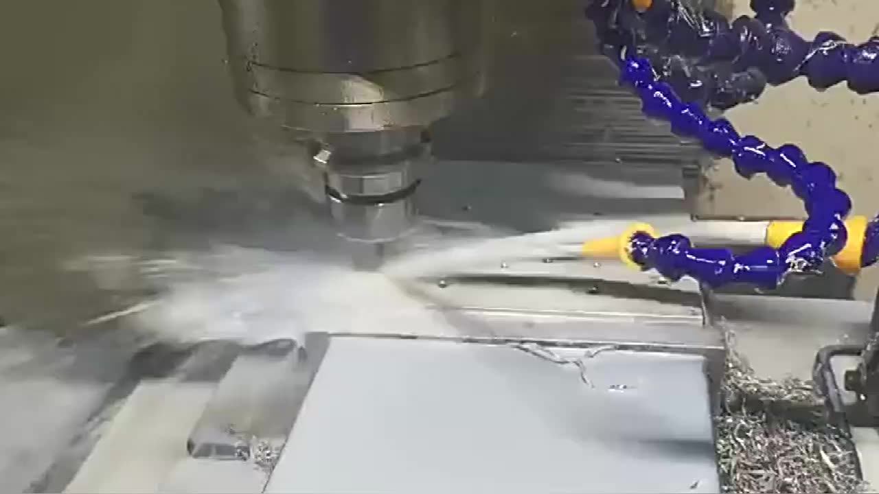 Extrusion Processing 6063 Aluminum Profile Heatsink Router Spade Tooth