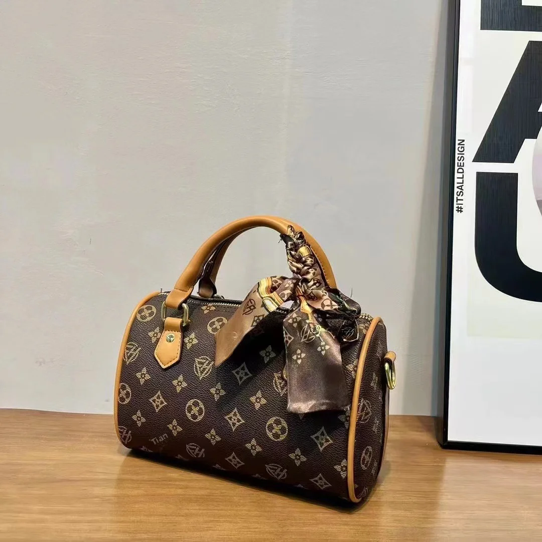 Louis Fanghua pillow bag popular online this year mini bag crossbody star same Boston bag