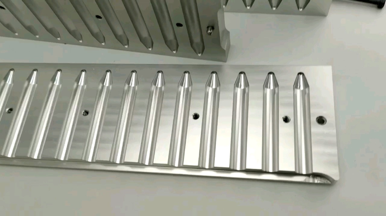 Customize 24 Cavities Wax Crayon Mold Aluminum Crayon Pencil Mold