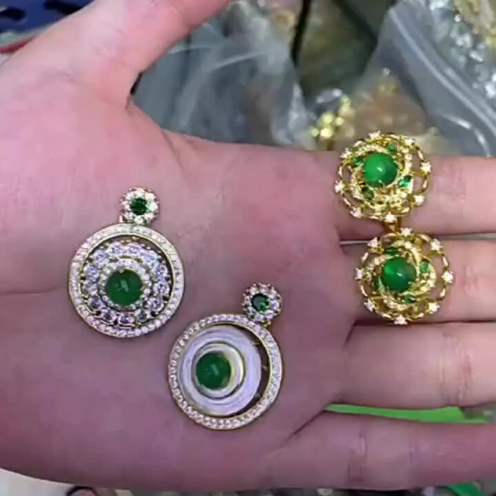 Green Onyx Necklace Gold Inlaid Natural 