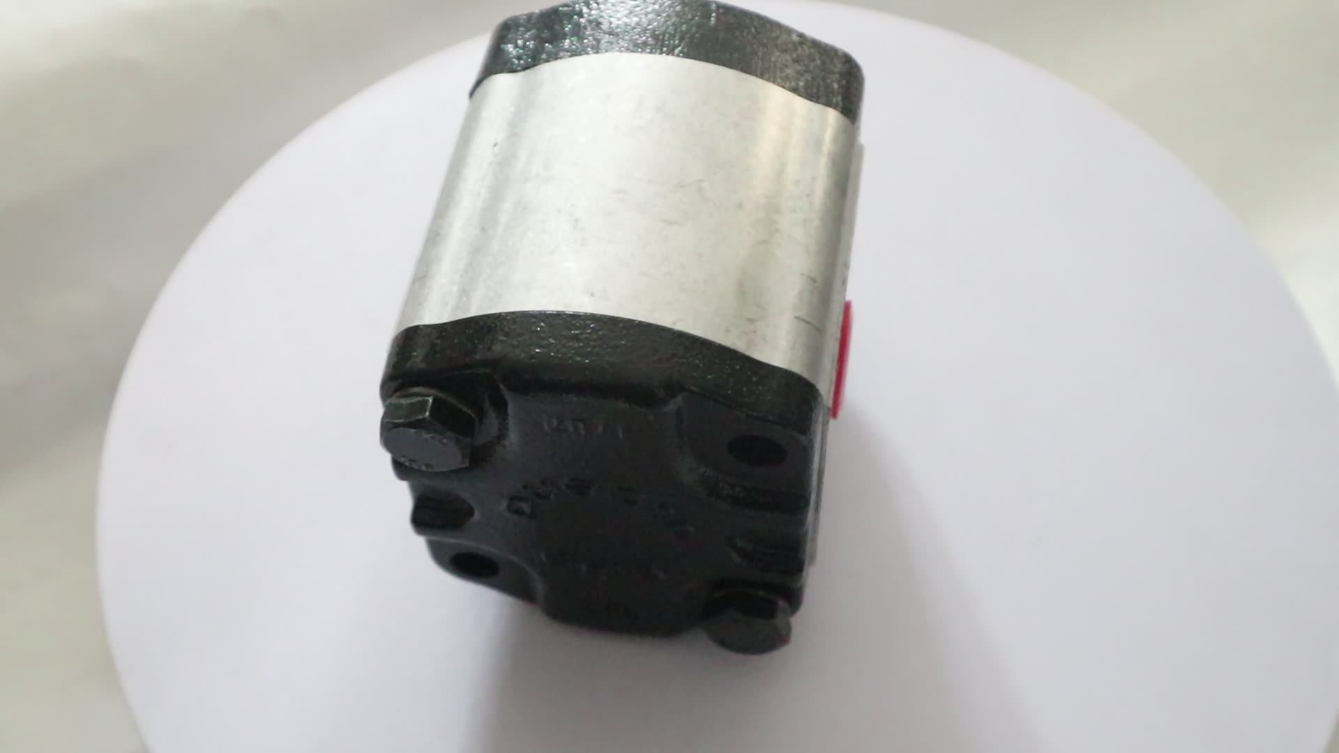 O1CN01JZBxTW1iMnF1730SG_!!