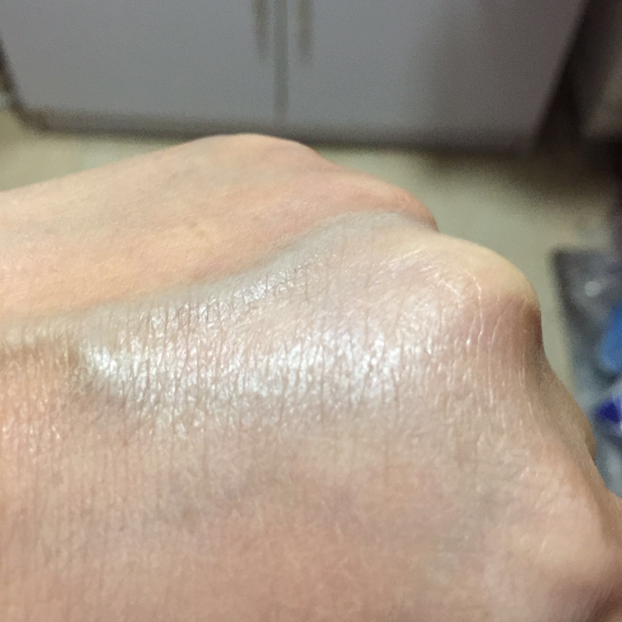 自然堂雪润晶采裸透气垫霜