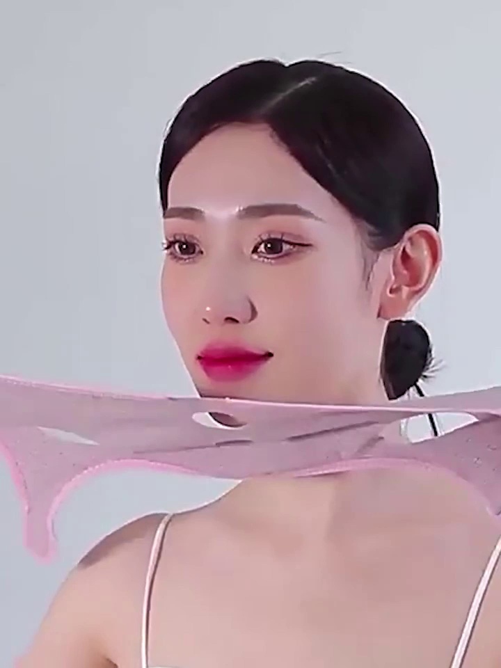 姐妹们。日这个瘦脸绷带火了、双下巴,法令纹全部靠它。