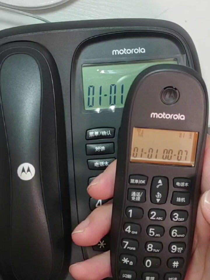 复古风杀疯了。摩托罗拉CL101C/CL102C无绳电话机子母机、打电话都可变文艺范
