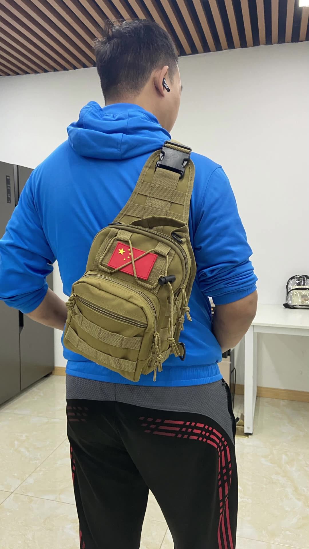 Ready To Ship Camping Hiking Outdoor Men Crossbody Bag Chest Bag Single