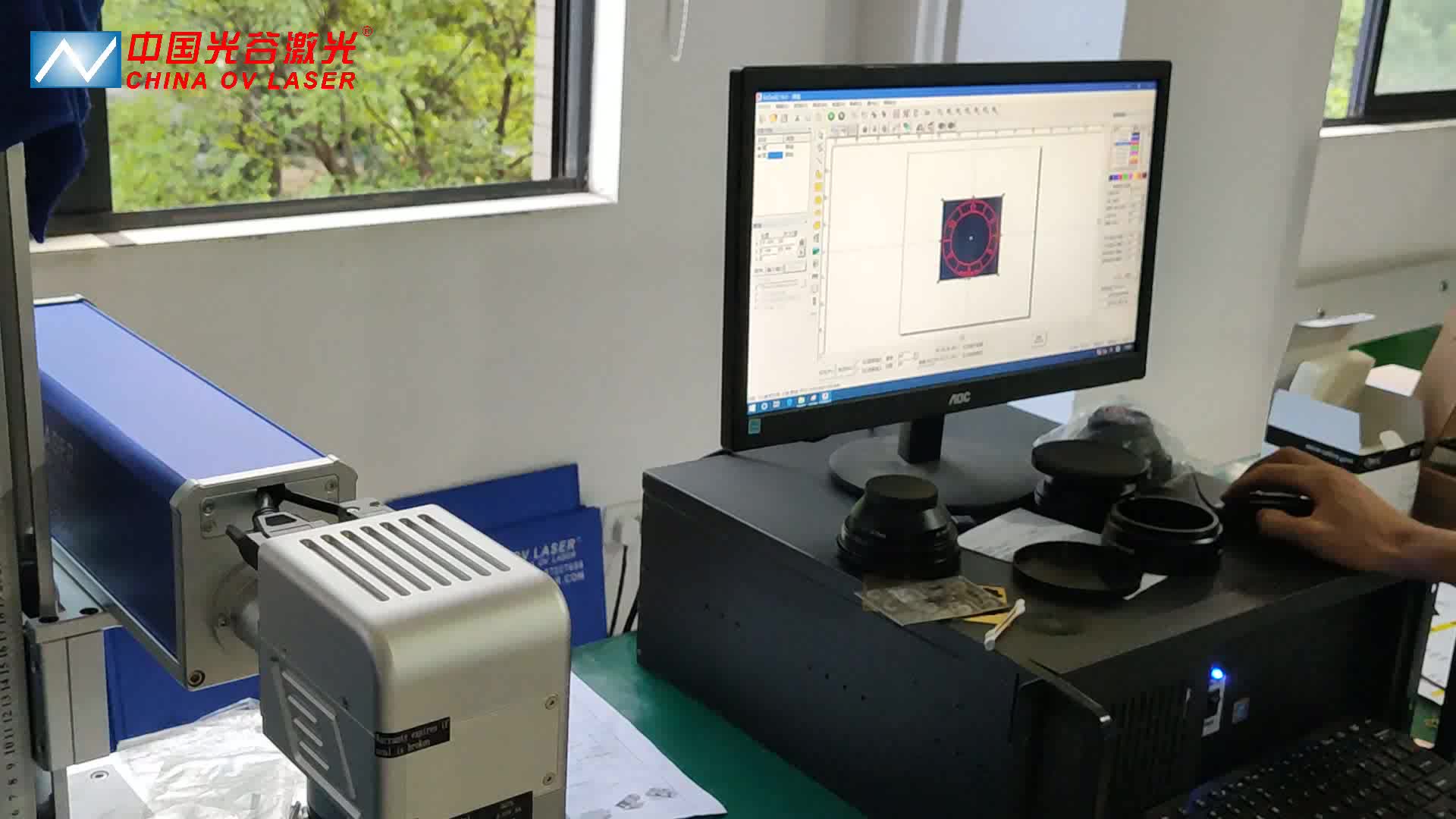 Ezcad Software 20w 30w 50w Fiber Laser Marking Machine With Cyclops