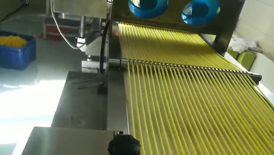 Commercial Large Industrial Macaroni Pasta Making Machine Single Screw