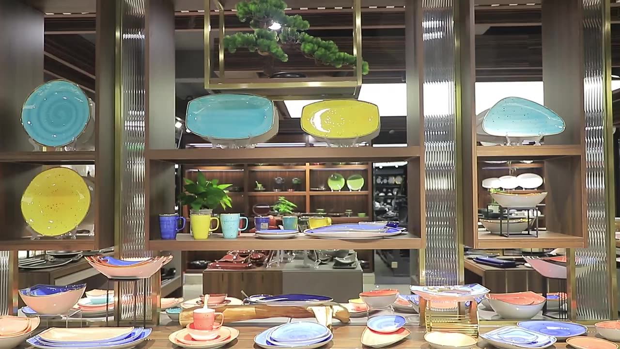 New Fancy Design Colorful Ceramic Porcelain Crockery Restaurant Dinner