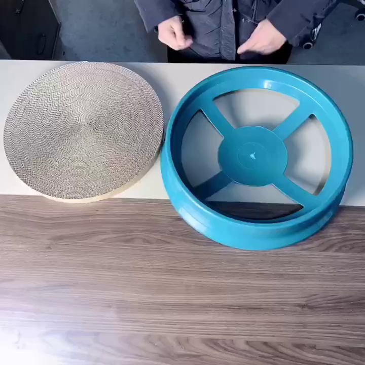 猫抓板替换芯真实太香了。圆形设计超耐抓