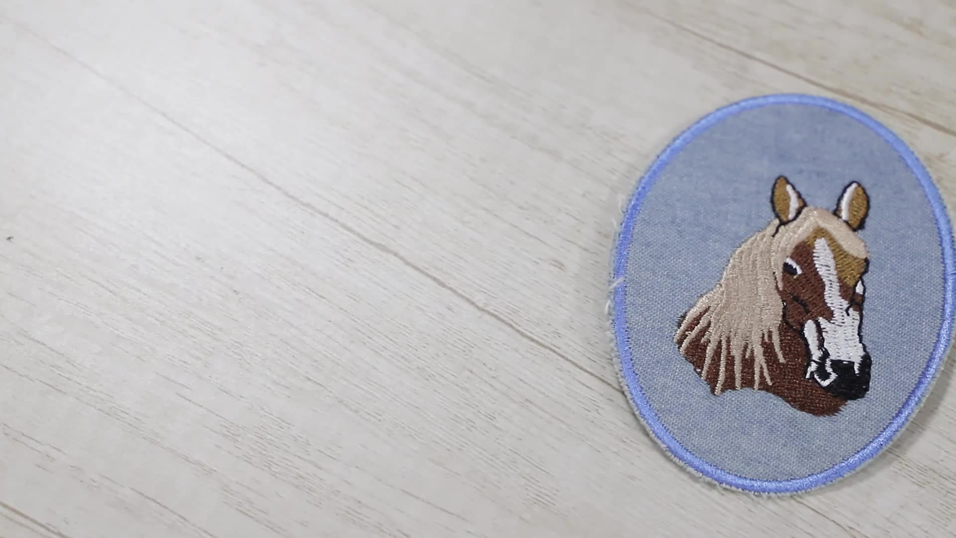 2021 Wholesale Woven Patch Heat Transfer Embroidery Patchs For Clothing