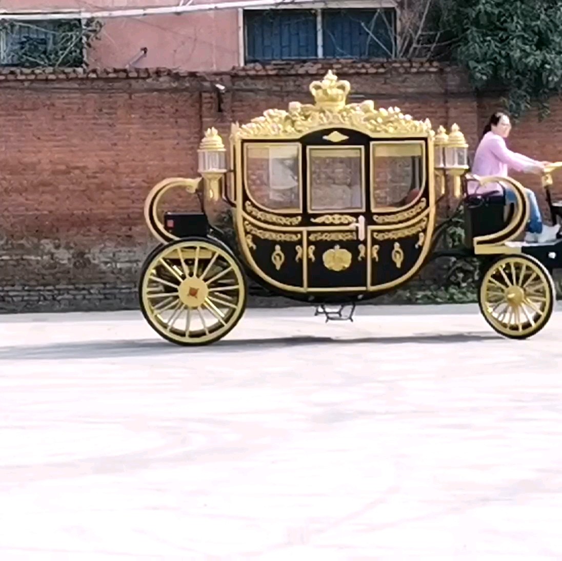 Luxury Royal Horse Carriage,Royal Horse Cart With Solid Wheel Buy