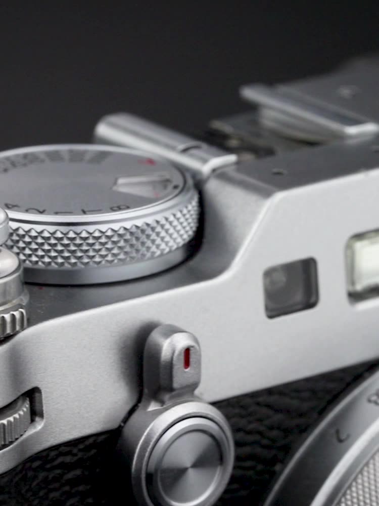 富士党狂喜！JJC快门钮秒变高级感，连徕卡Q3都可以用。太上头了