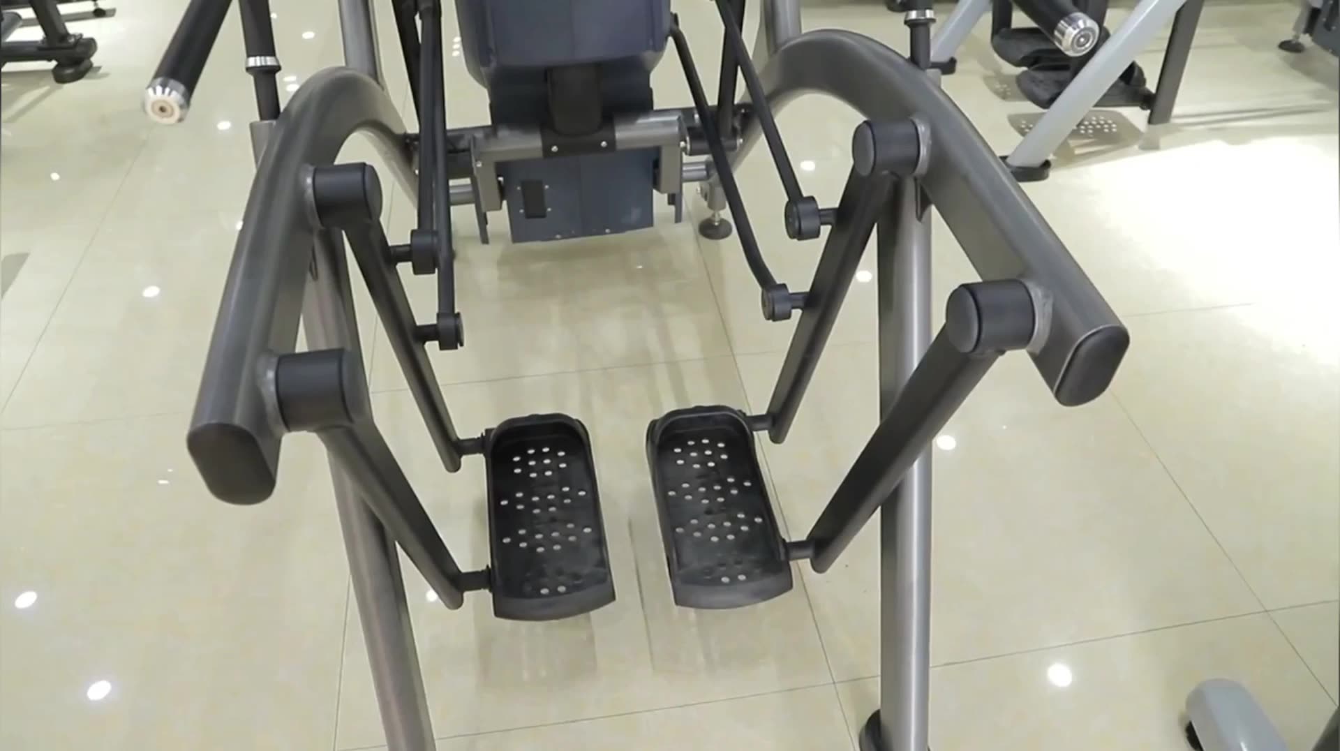 Тренажер Cybex для инвалидов