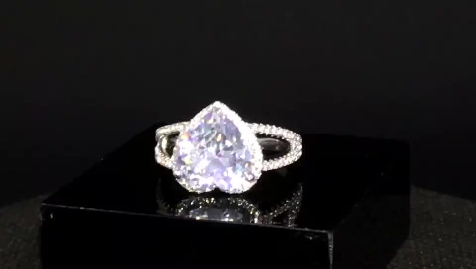 Luxury 18k White Gold Heart Shape Engagement Diamond Ring Price In