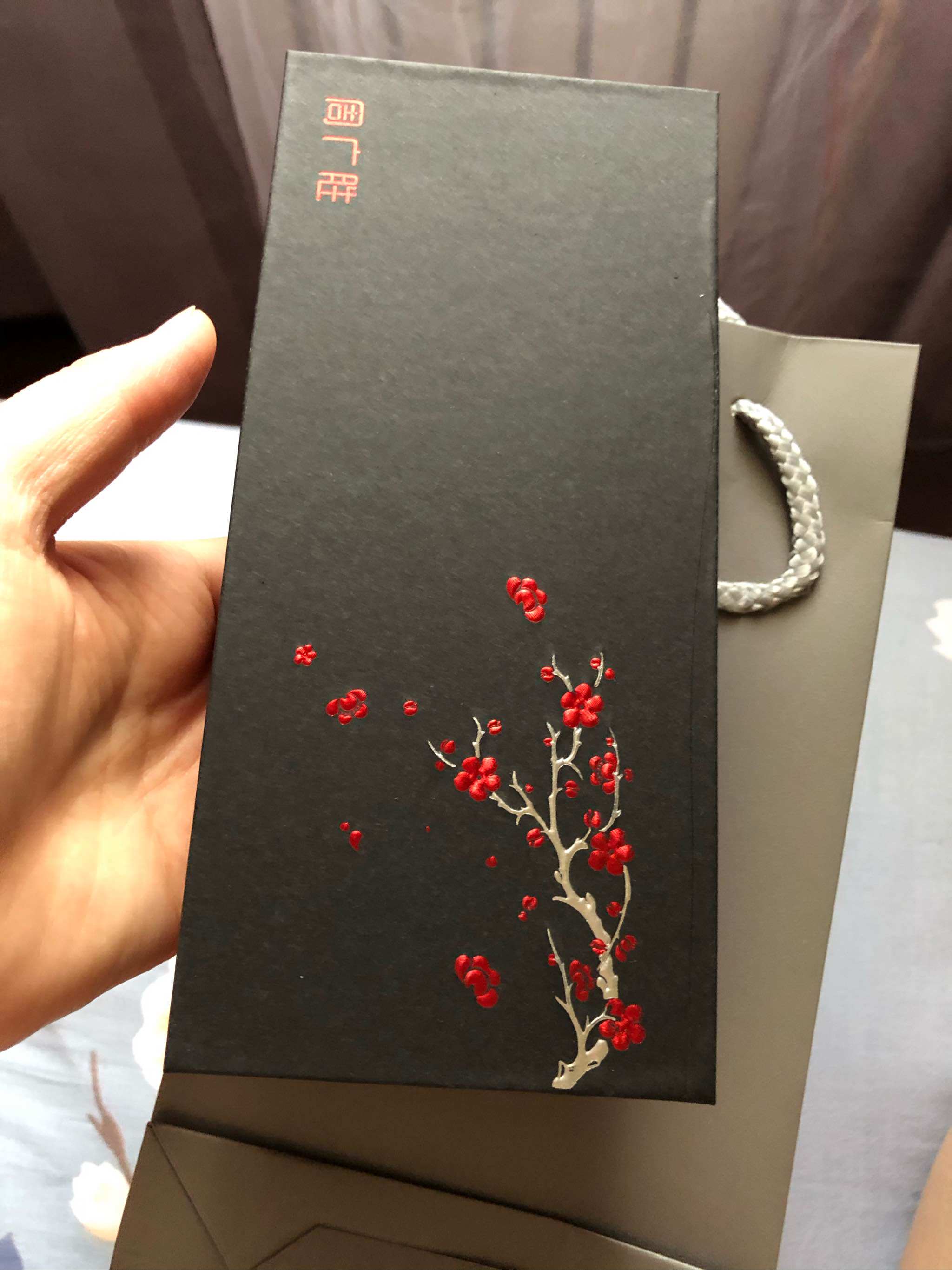 国风纯手工雕花木梳怎么样，它的价格贵不贵_搜券