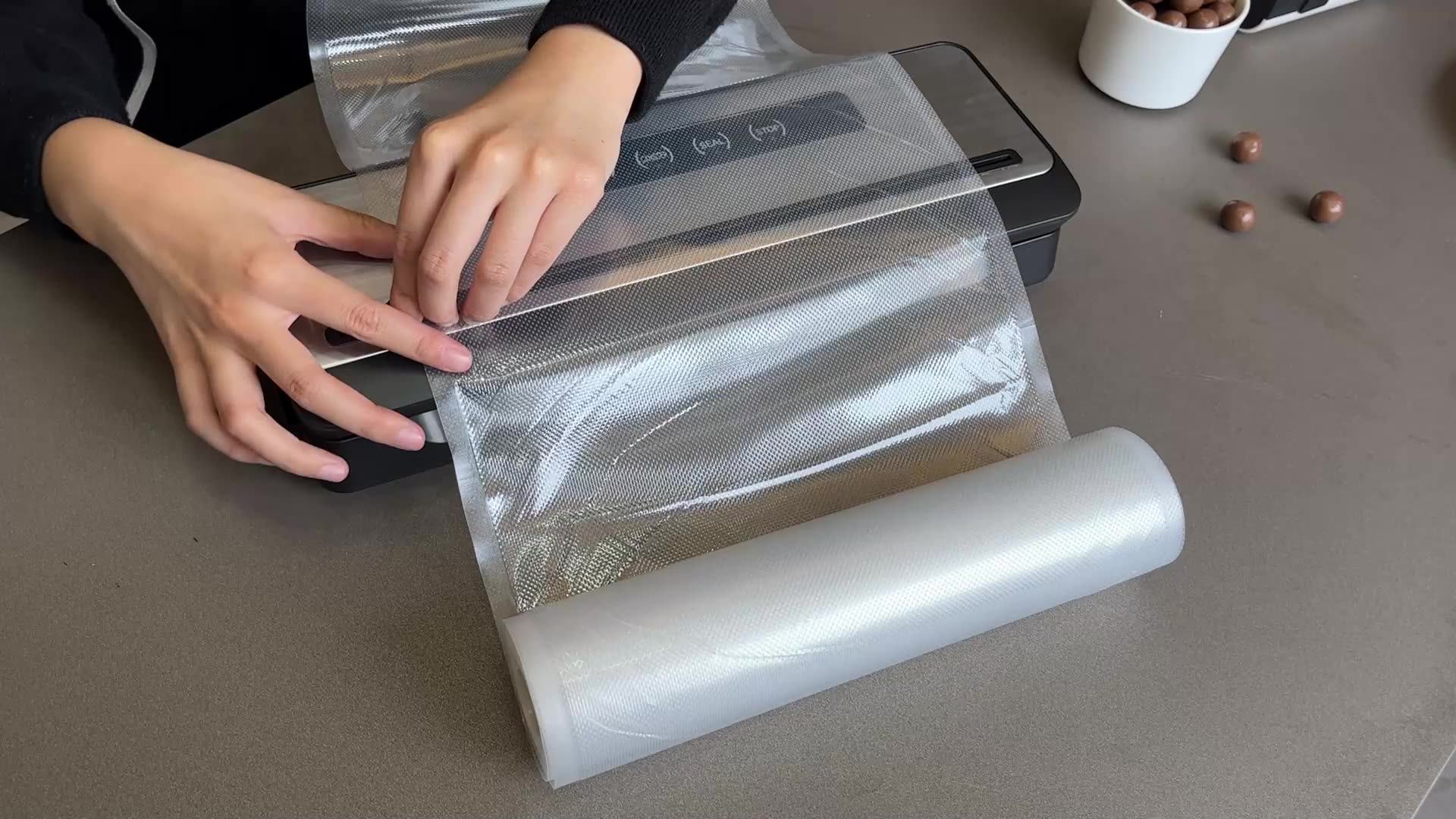 Ootd Customized Logo Stainless Steel Builtin Cutter Food Vacuum Sealer